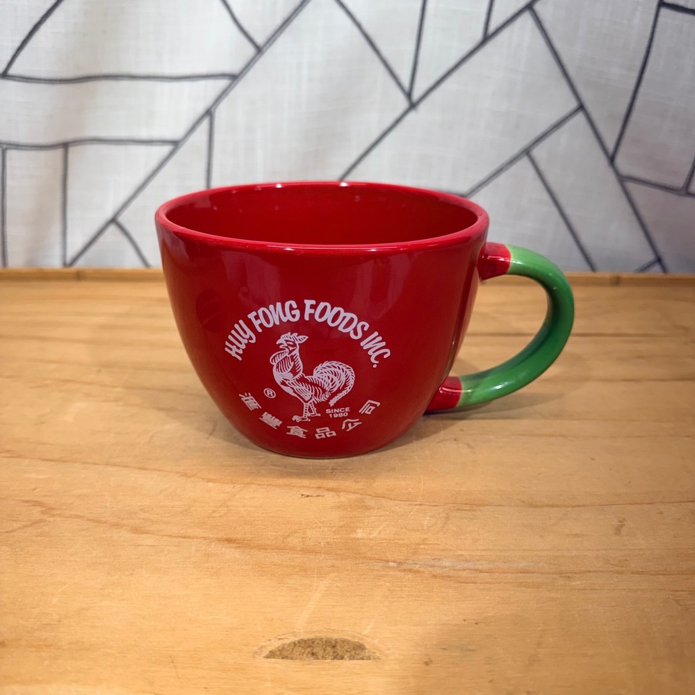 Huy Fong Foods Sriracha Soup Mug 24oz Red Green Rooster Logo Graphic Ceramic Cup